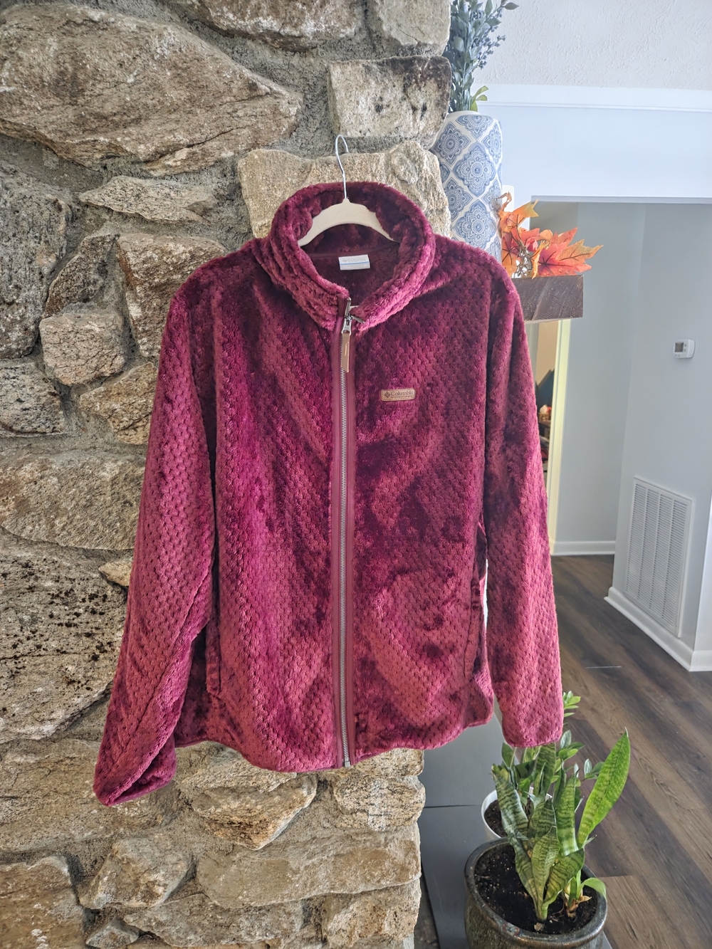 Columbia Women's Plush Zip-Up Jacket in Burgundy